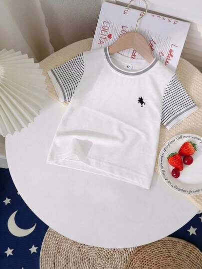 女童圆领短袖休闲条纹T恤，舒适时尚，适合夏季日常穿着，也适合旅行，色彩鲜艳