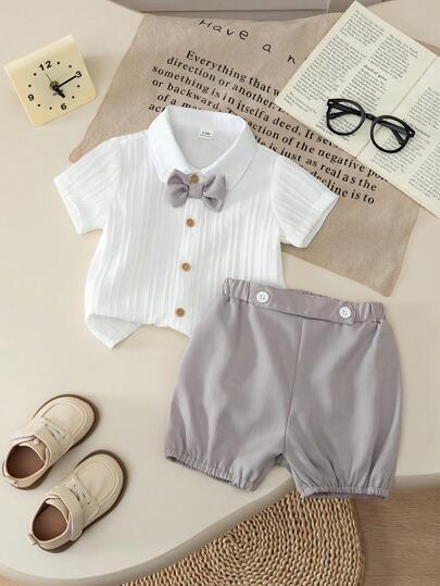 Souflis Souflis 0-3岁男童两件套，浅灰色短袖衬衫，白色领子，灰色领结，搭配短裤，四季皆宜，室内外皆可穿着，适合日常穿着、运动、玩耍、派对、拍照、节日等场合，适合3个月至24个月的男婴，男婴服装，男婴衬衫短裤套装，男童夏季套装