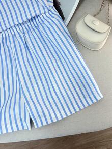 GlowEve Bộ đồ 2 món dành cho nữ: áo tank top không tay in kỹ thuật số kẻ sọc màu xanh dương thiết kế nơ và quần short ống rộng xếp ly cạp chun, kiểu dáng thoải mái và thời trang cho mùa hè. - Xanh và trắng - Xem 4