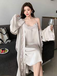 DAZY 女士荷叶边蕾丝拼接睡衣套装，包括吊带睡裙和睡袍 - 卡其色 - 查看 4