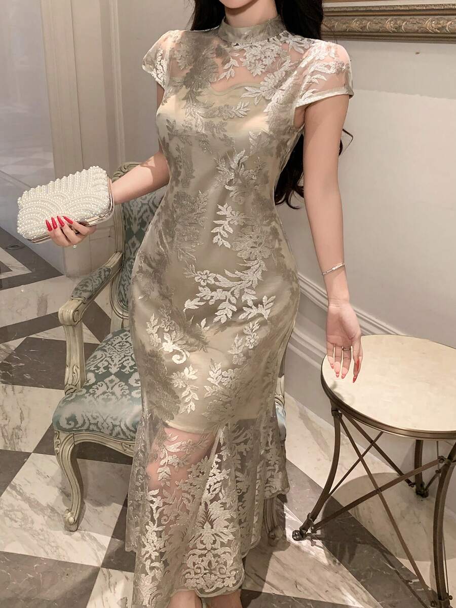 DAZY 女士优雅蕾丝全印花立领中长连衣裙，夏季复活节长款连衣裙 - 杏色 - 查看 1