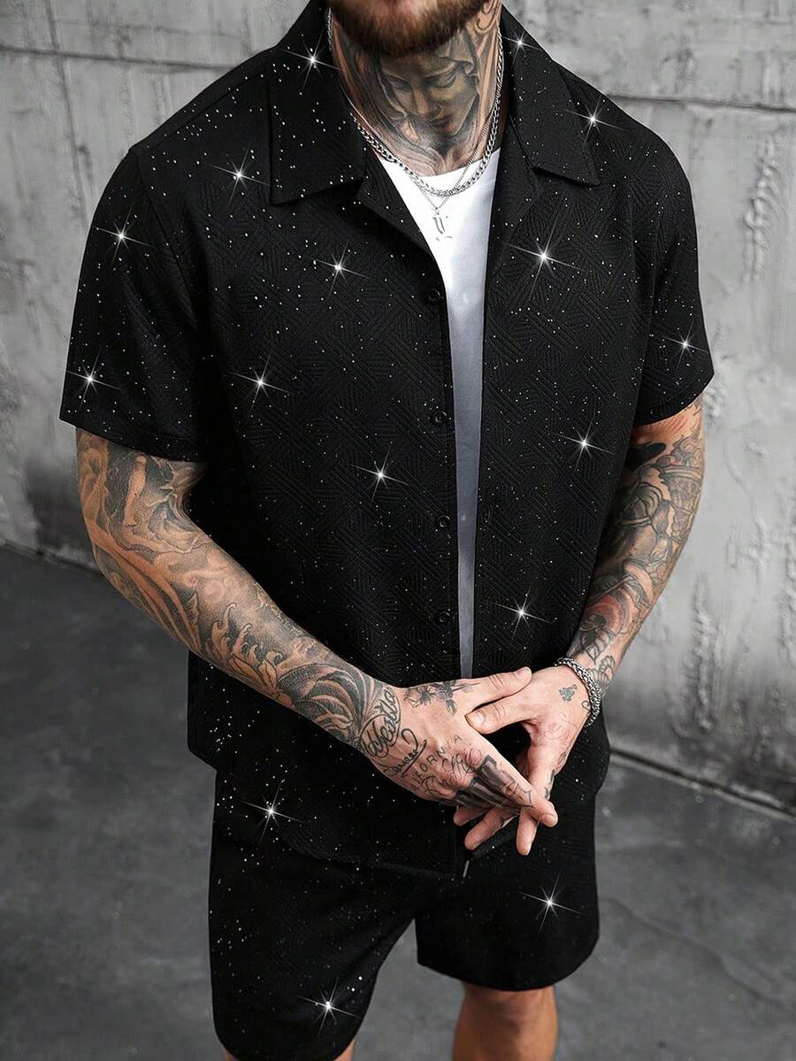 Manfinity Homme Conjunto de camisa y pantalones cortos brillantes para hombre, moda de verano - Negro - Ver 1