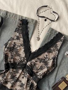 Attitoon Áo camisole thời trang nữ cổ chữ V ren hoa - màu đen - Xem 5