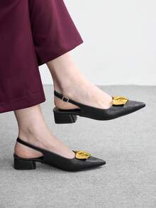 CUCCOO BIZCHIC Sapato feminino preto de bico fino com detalhes plissados em metal, salto baixo, versátil para o dia a dia e para o escritório, design elegante sem calcanhar. - Preto - Ver 1
