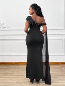 Xyvia Elegant Romantic Ruffle Off-Shoulder Fitted Long Dress, Suitable For Banquet, Party, Wedding - Black - View 2