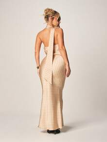 MISSGUIDED Robe de soirée maxi élégante à col bénitier, dos nu, sans manches, moulante, avec drapé au cou, longueur au sol, pour soirée formelle - Champagne - Voir 2