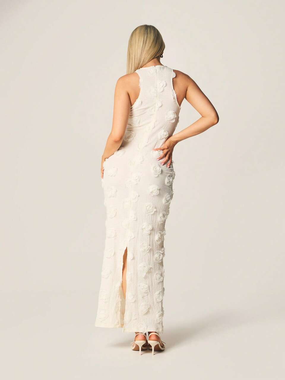 MISSGUIDED High Neck Sleeveless Maxi Dress With 3D Floral Applique Details White Bodycon Evening Formal Occasion Long Dress