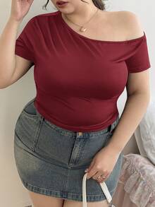 CovetEZ 大码女式夏季休闲通勤简约纯色不对称领修身T恤 - 紅色 - 查看 1