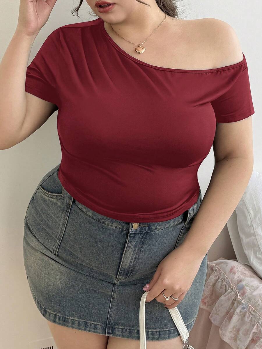CovetEZ 大码女式夏季休闲通勤简约纯色不对称领修身T恤 - 紅色 - 查看 1