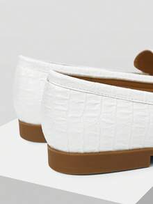 MOTF 休闲舒适金属细节平底鞋 - 糯米白色 - 查看 8