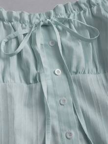 Sweetra Áo sơ mi nữ tay dài màu trắng họa tiết gạch, cổ bẻ, eo thon, tay bồng, buộc dây. - Màu xanh nhạt - Xem 4