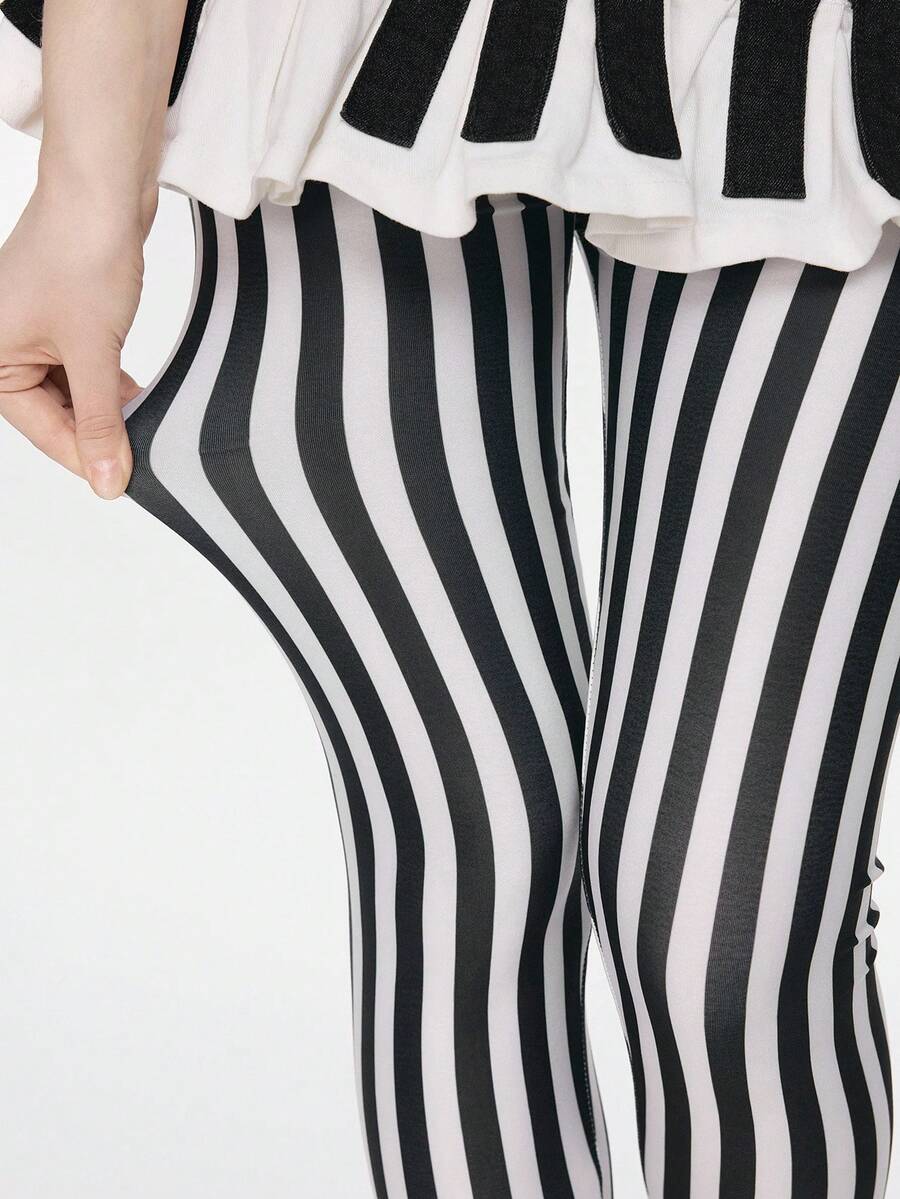 ROMWE Grunge Punk 1 件朋克风竖条纹印花连裤袜，Y2K 黑白打底裤，性感透气超薄网眼弹力肉感长筒袜，四季皆宜的经典款紧身裤 - 黑與白 - 查看 1