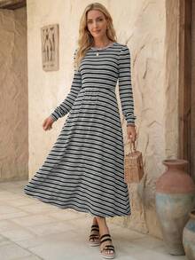 SHEIN LUNE 女式圆领灯笼袖罗纹修身冬季连衣裙 - 黑與白 - 查看 6