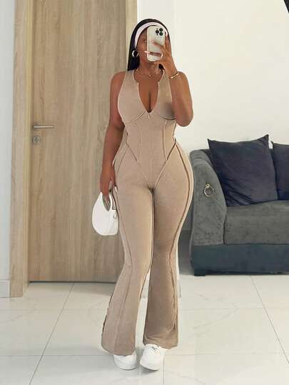 Slaydiva 2026 Spring/Summer New Casual Street Style Slim Fit Khaki Ribbed Faux Snowflake Stripes Cutout Half-Open Front Women Bodycon Jumpsuit, Suitable For Everyday Wear, Shopping, Back To School, Music Festivals, Carnivals, Party, Brunch, Airport Outfits, Sexy, Influencer, Club, Nightclub-B