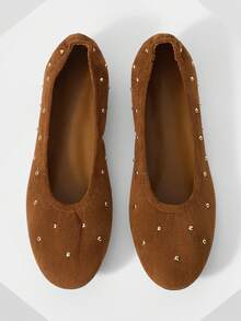 MOTF DAMEN VELOURSLEDER NIETEN DETAIL RUNDE SPITZE BALLERINAS - Braun - Übersicht 2