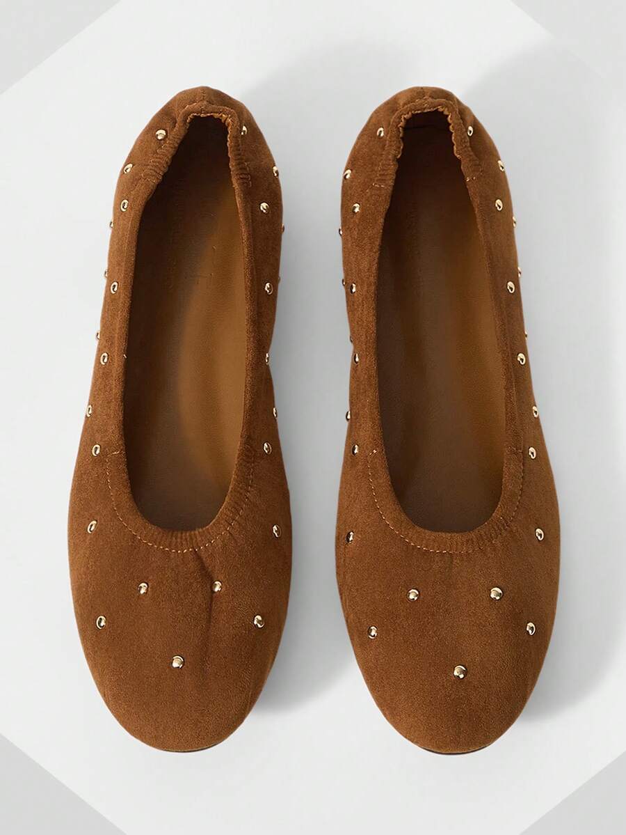 MOTF DAMEN VELOURSLEDER NIETEN DETAIL RUNDE SPITZE BALLERINAS - Braun - Übersicht 2