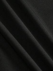 Slaydiva 早春新款，春夏音乐节，情人节，复活节休闲风，简约基础款，Y2K街头甜美风，网络爆款畅销单品，日常约会，辣妹风，性感运动风，返校季，U领长袖，英文标语撞色印花，粉色领子，短款T恤+七分裤，紧身裤，撞色荷叶边腰带，黑色套装，女士两件套 -A - 黑色 - 查看 12