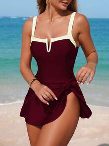 Swim Lushoire Conjunto de 2 piezas de vestido de playa asimétrico con escote en V y contraste de color, adecuado para vacaciones de verano en la playa - Burdeos - Ver 3