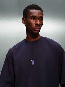 PLAYBOY X SUMWON Men Crew Neck Short Sleeve Cropped Boxy Fit Cotton Jersey T-Shirt With Small Chest Logo Print Casual Streetwear Top - Navy Blue - View 4