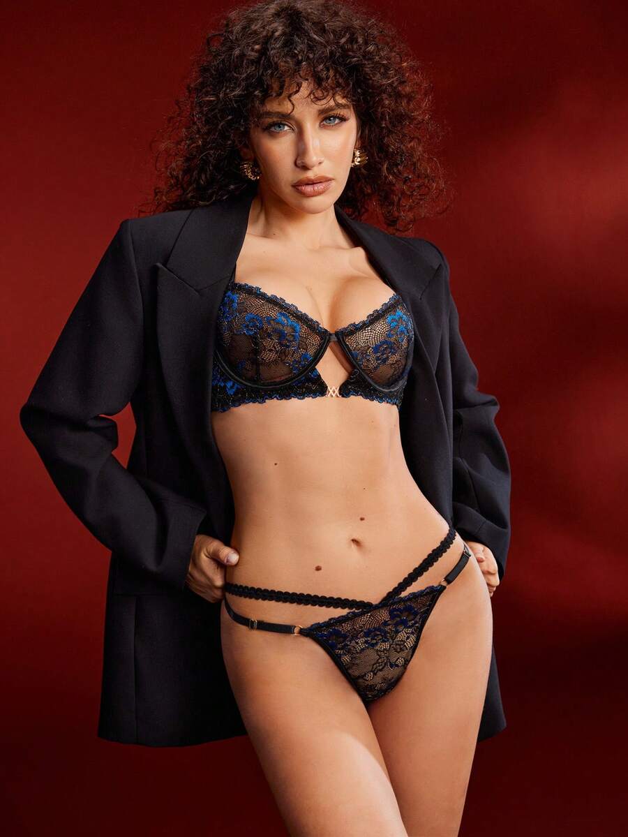 黑色底宝石蓝蕾丝边女士钢圈文胸套装，性感低腰丁字裤 - 黑色 - 查看 1