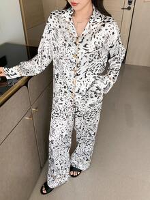 DAZY Satin Animal Print Contrast Trim Decorated Women Pajama Set - White - View 4