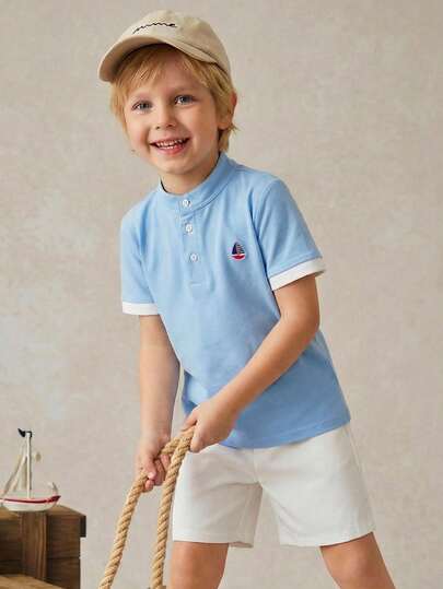 PrepCrw Conjunto de 2 piezas de camisa tipo polo de cuello mao azul claro y pantalones cortos blancos, estilo elegante urbano escolar para niños pequeños, adecuado para uso casual, salidas, reuniones, vacaciones, primavera y verano