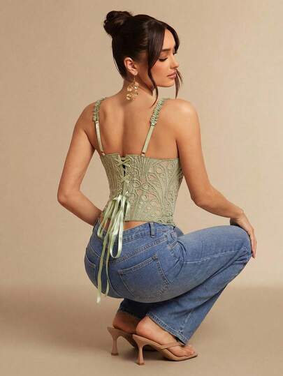 Silquee This Romantic, Fitted, And Elegant Sage Green Solid Color Water-Soluble Lace Wide-Strap Bra/Bodysuit/Camisole, With An Adjustable Back, Is The Perfect Choice For Spring And Summer. It's Elegant And Charming, Exuding Confident Allure, Suitable For Everyday Wear And Various Occasions. Whether It's A Birthday Party, Concert, Valentine's Day, Romantic Date, Carnival, Gathering, Afternoon Tea, Or Brunch, It's An Ideal Choice.