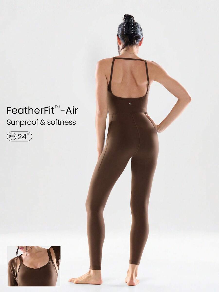 GLOWMODE 24英寸 FeatherFit™-Air 舒适透气连体衣，如黄油般柔软弹力，吸汗透气，可拆卸胸垫，侧边口袋，露背设计，适合低强度瑜伽、健身房、日常休闲穿着。 - 棕色 - 查看 1