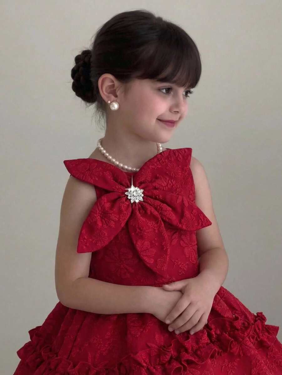 SHEIN Elegant Red Satin Traditional Wedding Dress For Girls,Sleeveless 3D Floral Jacquard Party Frock With Rhinestone Bow And Tiered Ruffle Hem For Toddler - Blue and White - View 1