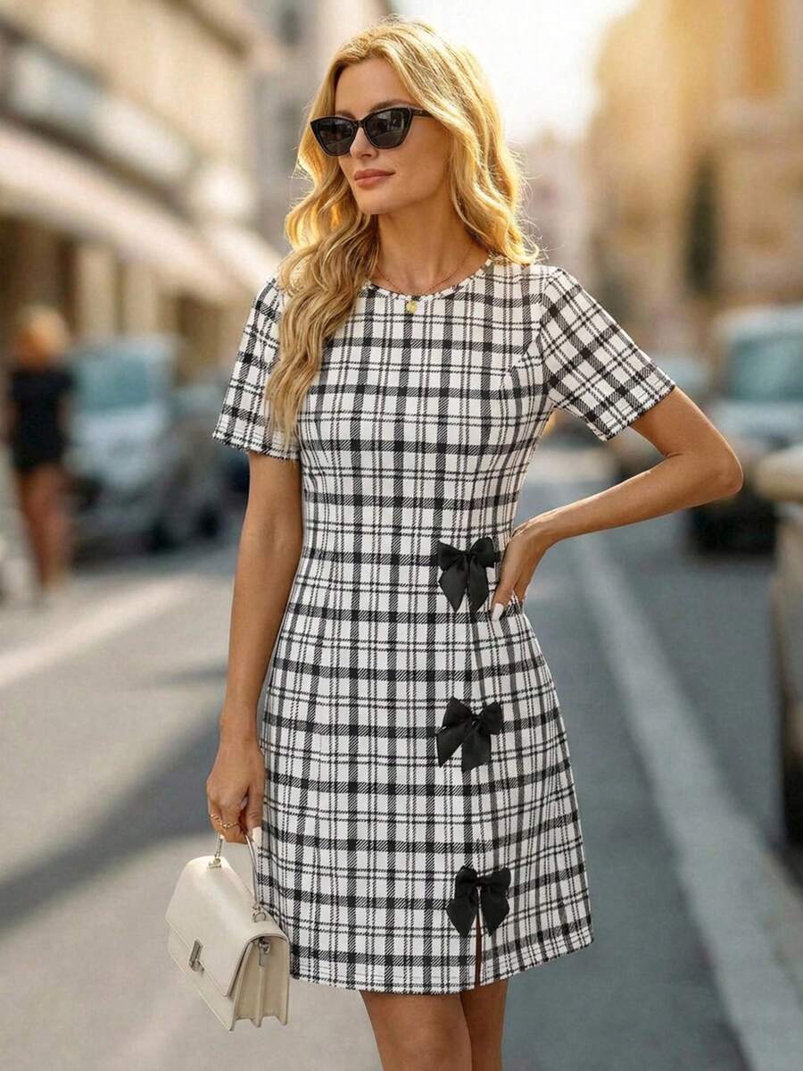 Editum 女士常规版型黑白蝴蝶结装饰圆领短袖迷你连衣裙