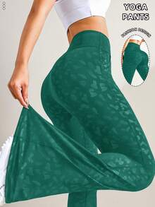 Màu xanh lá cây đậm