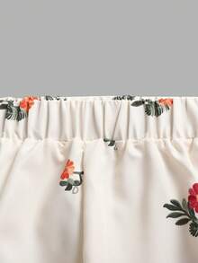 SHEIN Bộ đồ thường ngày cho bé gái tuổi teen, gồm áo hai dây hở lưng và quần short cùng họa tiết hoa nhí thắt nơ, kiểu dáng ôm sát. - Màu be - Xem 5