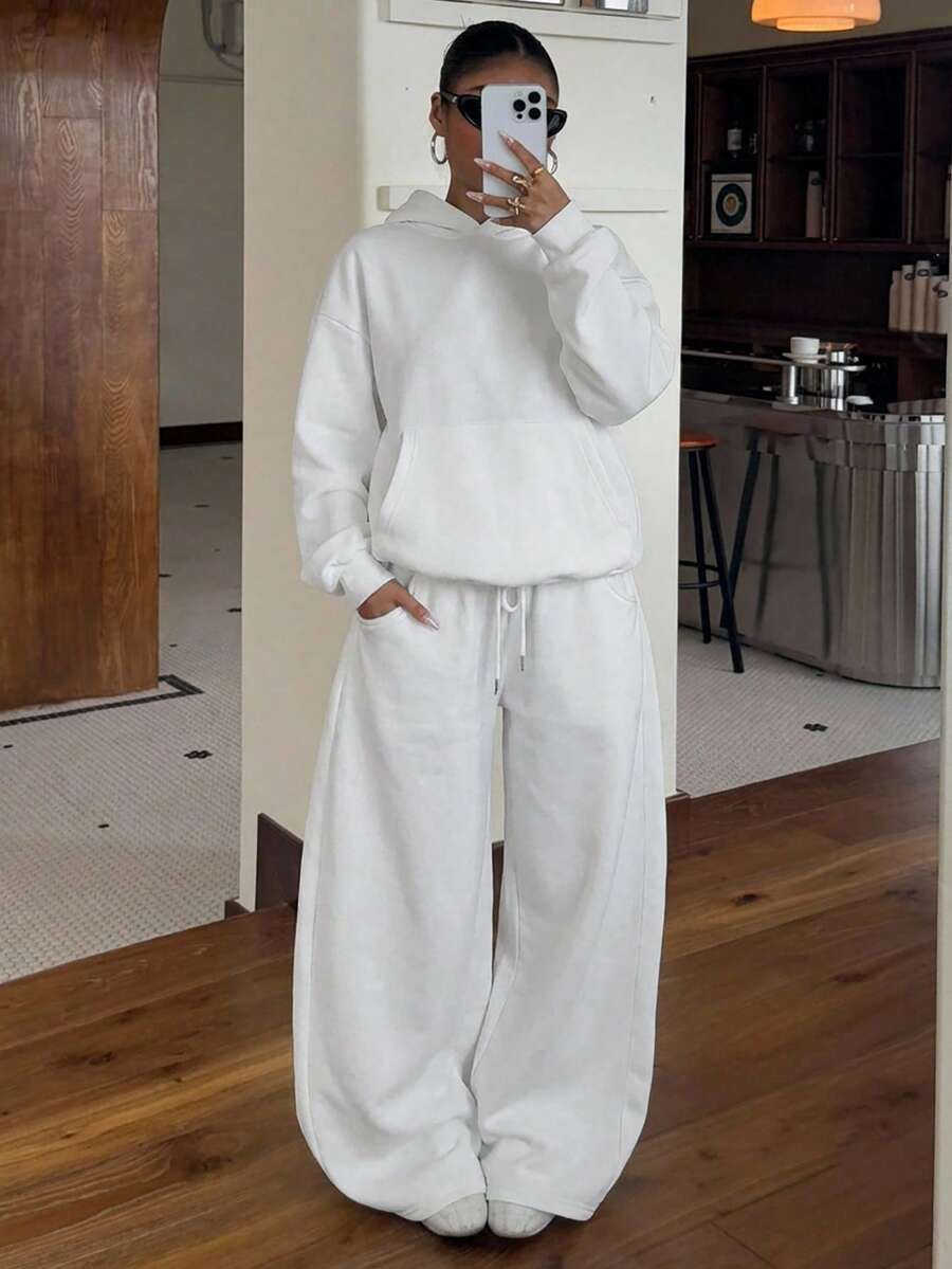 Muchica Bộ đồ thể thao nữ màu trắng mùa thu/đông gồm áo hoodie lót giữ nhiệt và quần nỉ dáng rộng. - trắng - Xem 1