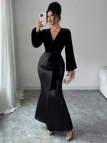 SHEIN Raffinéa 女款優雅時尚黑色天鵝絨V領收腰上衣與拼色裙套裝，秋季用餐晚宴正式度假穿搭，金色拼色設計 - 黑色 - 查看 5
