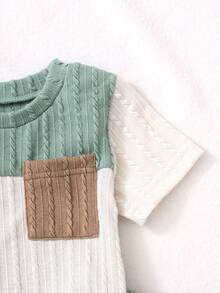 SHEIN Vintaside Kids 2pcs Baby/Baby Boy Ribbed Contrast Color Top And Blue Pants Set, All-Match Casual Comfortable Versatile Outfit For Summer - Green - View 4