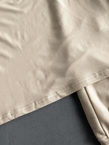 StoneGrade 男士休闲字母印花短袖T恤和裤子套装 - 卡其色 - 查看 3