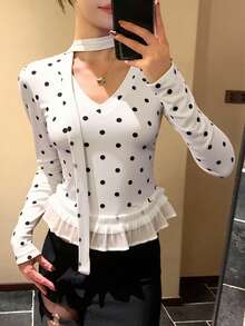 DAZY Áo thun nữ cổ chữ V tay raglan chấm bi dáng ôm vừa vặn phong cách thường ngày - trắng - Xem 4