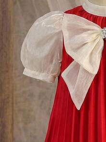 SHEIN Vestido plisado con bloques de color y lazo elegante y lindo para niña - Rojo - Ver 5