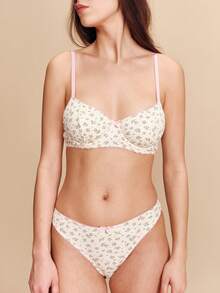 lacRébo Set Lingerie Lucu dengan Bra Berkawat Motif Bunga dan Celana Dalam yang Serasi, Set Lingerie Push Up, Set Lingerie Krem, Bra Segitiga, Set Lingerie Vintage - MultiWarna - View 5