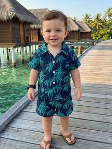 SHEIN 2件套幼儿男童度假绿色热带植物图案短袖衬衫+松紧腰短裤套装，童装。幼儿服装，幼儿衬衫，幼儿短裤，婴儿套装，6个月-3岁 - 黑色 - 查看 5