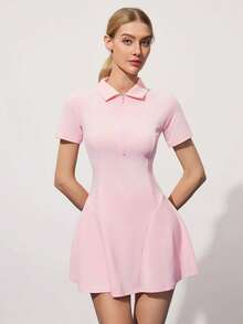 CourtClass Damen Einfarbiges Poloshirt-Kleid mit Reißverschluss, halber Knopfleiste, Polokragen und Kurzarm, mit Shorts - Babypink - Übersicht 3
