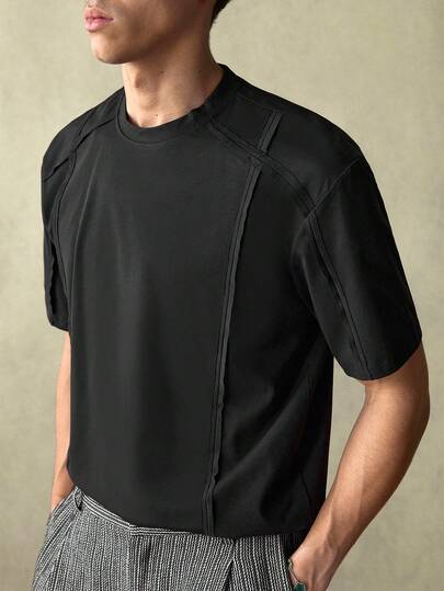 SWAVVY Men's Loose Casual Standard Size Short Sleeve Black T-Shirt, Pleated Plain