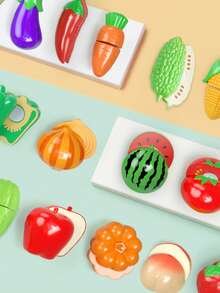 这款过家家厨房玩具套装包含玩具蔬菜、水果和烹饪工具，适合男孩和女孩。它是一款互动式厨房角色扮演游戏玩具。 - 彩色 - 查看 3