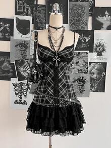 Attitoon 格纹撞色蕾丝下摆吊带Y2K哥特性感迷你连衣裙，适合OL穿着 - 黑色 - 查看 4