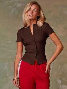 Athîral Women's Solid Color Single-Breasted Fitted Casual Daily Wear Short Sleeve Top - Brown - View 5