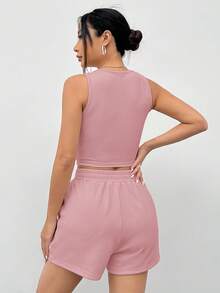SHEIN EZwear 女款粉色針織無袖休閒運動背心套裝，夏季兩件式短褲套裝，舒適羅紋短褲套裝 - 粉色 - View 2