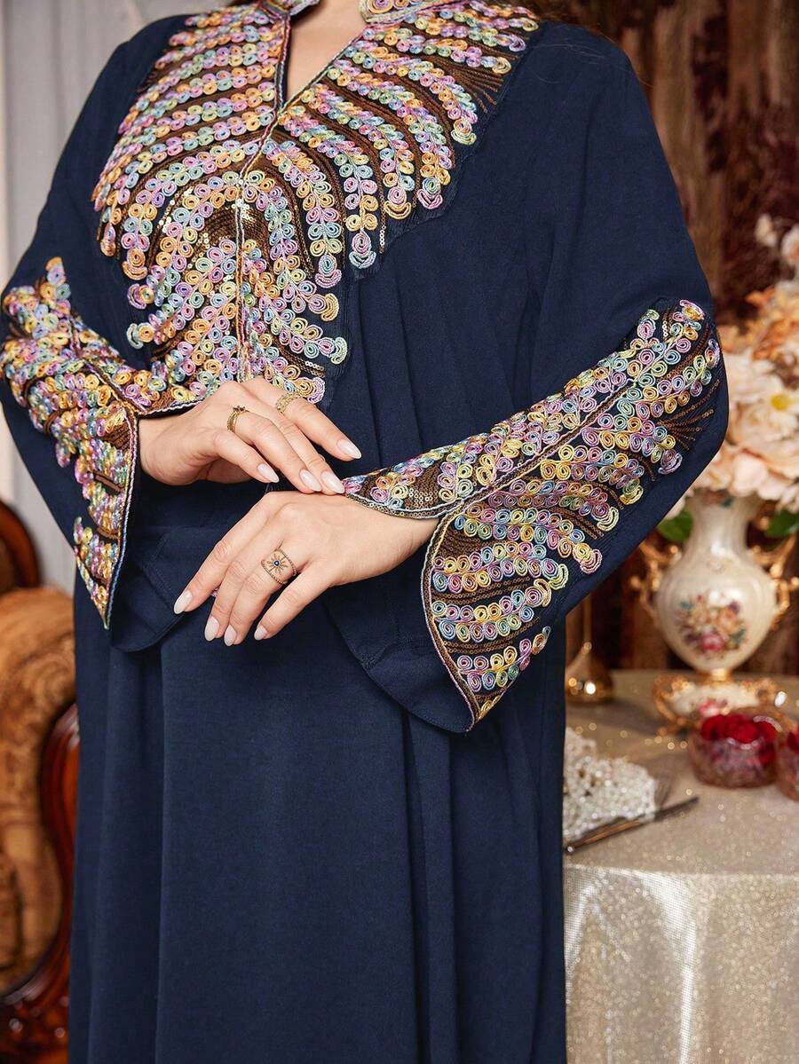 Al Najma 大码女士优雅土耳其风格刺绣连衣裙 - 藍色 - 查看 1