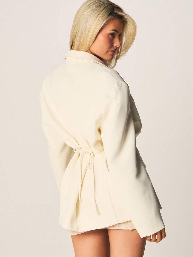 MISSGUIDED Kremowa marynarka w stylu kopertowym z zakrzywionymi klapami i wiązaniem z tyłu do biura, profesjonalnego i formalnego stroju roboczego