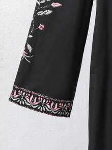 少女休闲时尚中东风长裙，经典印花图案，宽松舒适，适合夏季、秋季、春季日常穿着、通勤、外出、聚会、摄影等场合。 - 黑色 - 查看 7