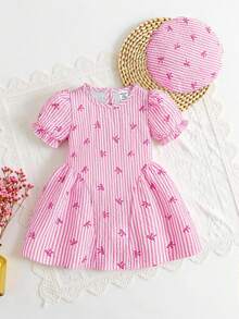 SHEIN 2件套女婴夏季可爱条纹蝴蝶结印花粉色连衣裙和配套贝雷帽，经典格子印花设计，时尚廓形，适合宝宝日常穿着和外出活动。 - 粉色 - 查看 4